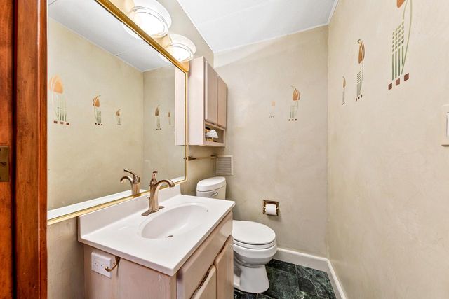 3467 N Frederick AVENUE, Milwaukee, WI 53211