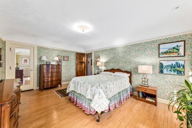 3467 N Frederick AVENUE, Milwaukee, WI 53211