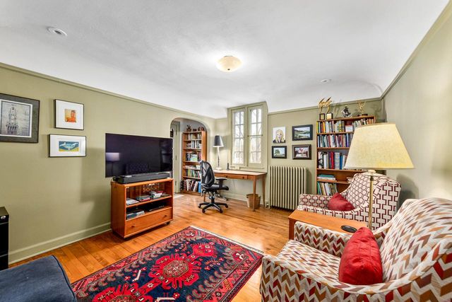 3467 N Frederick AVENUE, Milwaukee, WI 53211