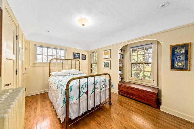 3467 N Frederick AVENUE, Milwaukee, WI 53211