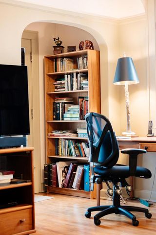 3467 N Frederick AVENUE, Milwaukee, WI 53211