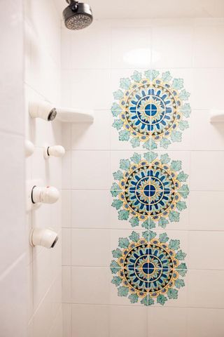 3467 N Frederick AVENUE, Milwaukee, WI 53211