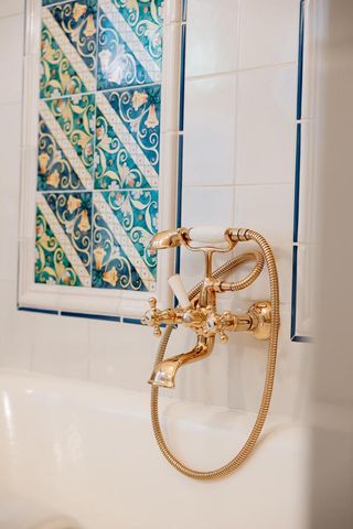 3467 N Frederick AVENUE, Milwaukee, WI 53211