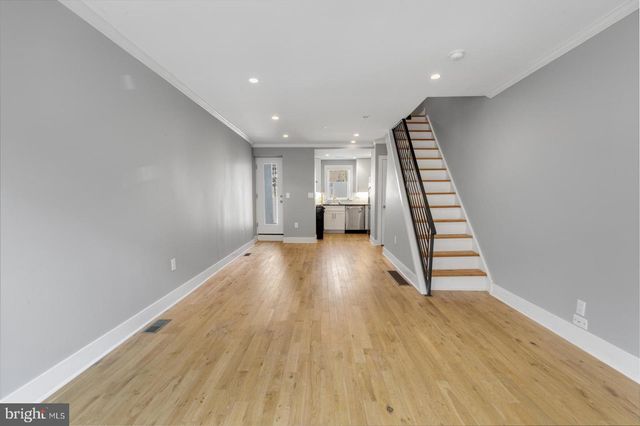 313 MERCY ST, Philadelphia, PA 19148