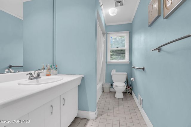 40 Asbury Avenue, Oceanport, NJ 07757