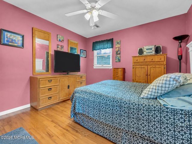 40 Asbury Avenue, Oceanport, NJ 07757