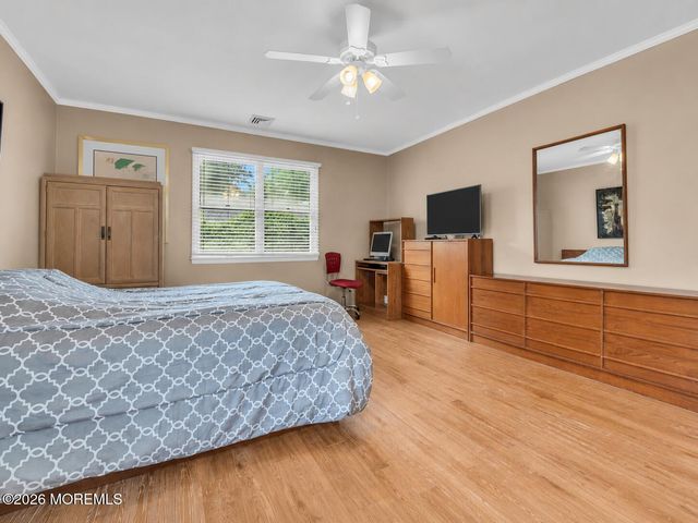 40 Asbury Avenue, Oceanport, NJ 07757