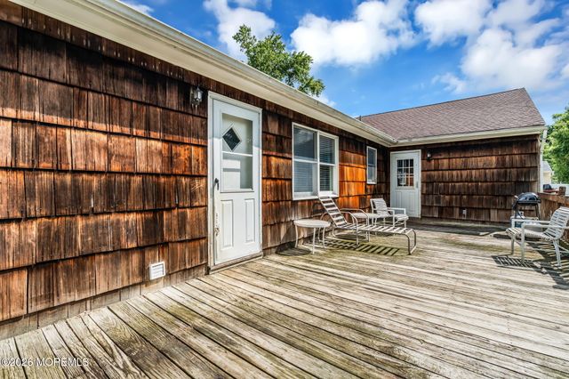 40 Asbury Avenue, Oceanport, NJ 07757