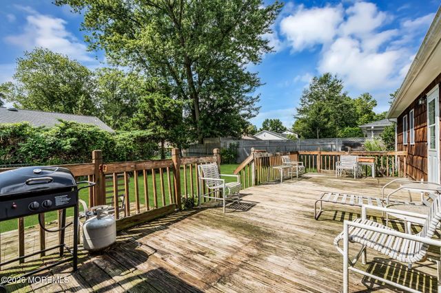 40 Asbury Avenue, Oceanport, NJ 07757