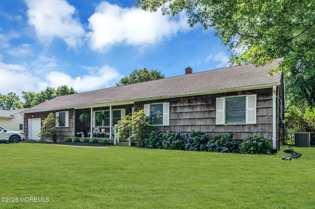 40 Asbury Avenue, Oceanport, NJ 07757