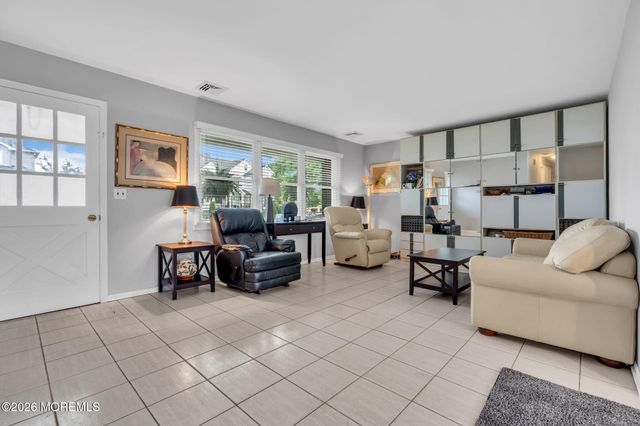 40 Asbury Avenue, Oceanport, NJ 07757