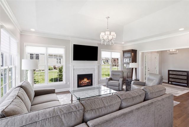 1077 Chapelhill Drive, Victor, NY 14546