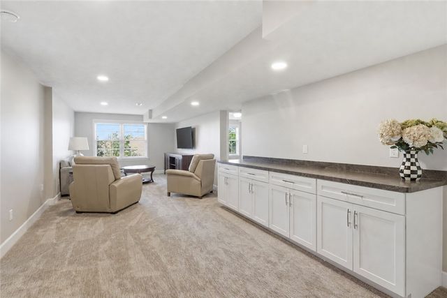 1077 Chapelhill Drive, Victor, NY 14546