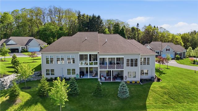 1077 Chapelhill Drive, Victor, NY 14546