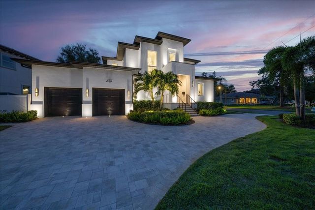 419 BAYVIEW DRIVE NE, St Petersburg, FL 33704