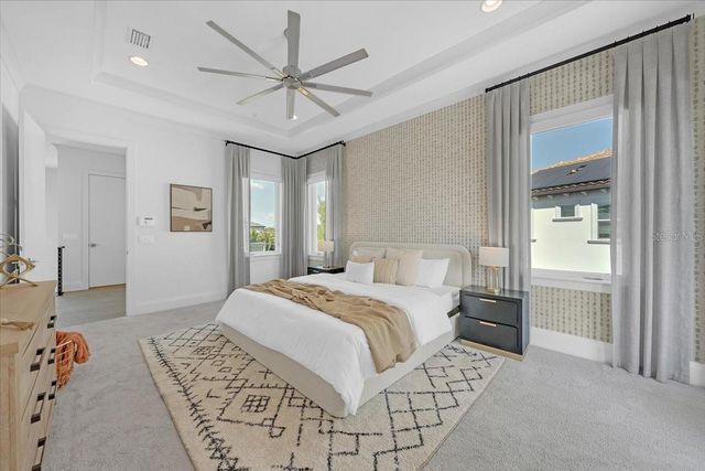 419 BAYVIEW DRIVE NE, St Petersburg, FL 33704