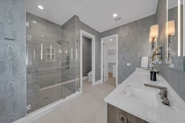 419 BAYVIEW DRIVE NE, St Petersburg, FL 33704