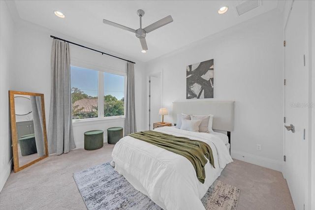 419 BAYVIEW DRIVE NE, St Petersburg, FL 33704