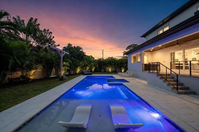 419 BAYVIEW DRIVE NE, St Petersburg, FL 33704