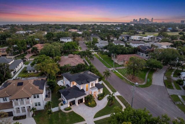 419 BAYVIEW DRIVE NE, St Petersburg, FL 33704