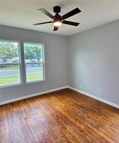 4813 Kendall Dr, Corpus Christi, TX 78415