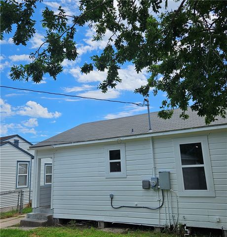 4813 Kendall Dr, Corpus Christi, TX 78415