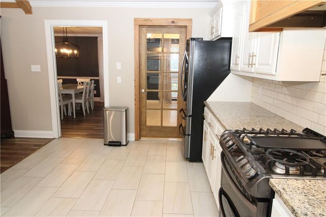 114 MYRTLEWOOD Drive, Pineville, LA 71360