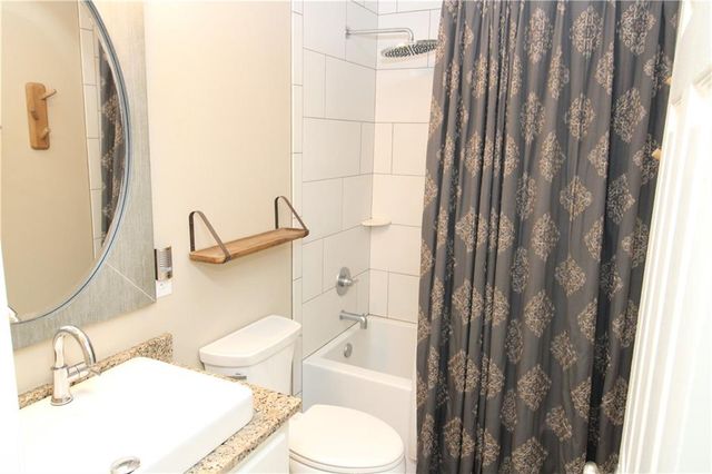 114 MYRTLEWOOD Drive, Pineville, LA 71360