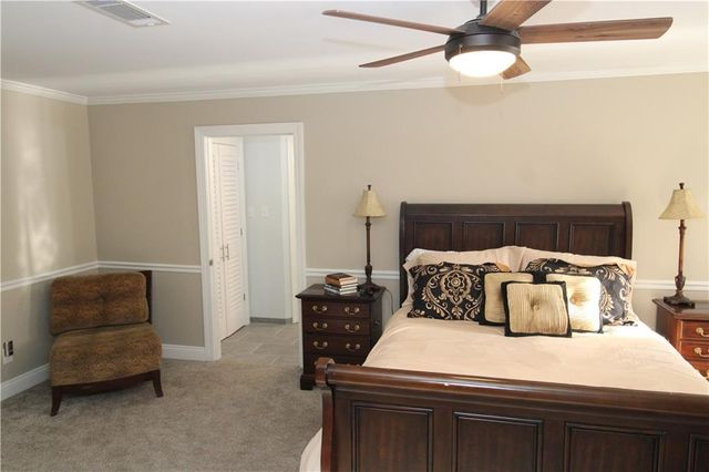 114 MYRTLEWOOD Drive, Pineville, LA 71360