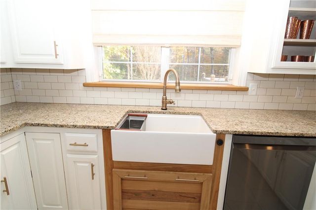 114 MYRTLEWOOD Drive, Pineville, LA 71360