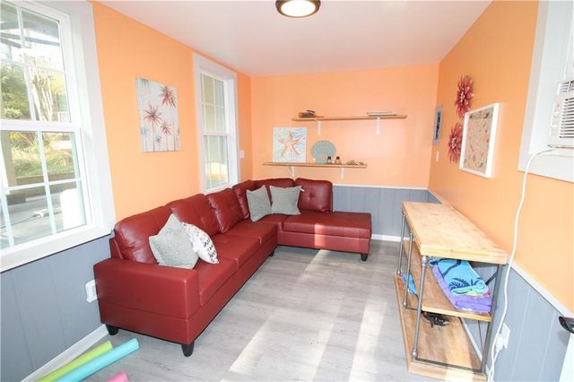 114 MYRTLEWOOD Drive, Pineville, LA 71360