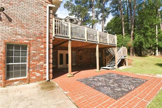 114 MYRTLEWOOD Drive, Pineville, LA 71360