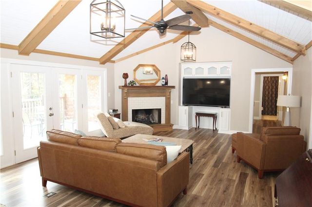 114 MYRTLEWOOD Drive, Pineville, LA 71360