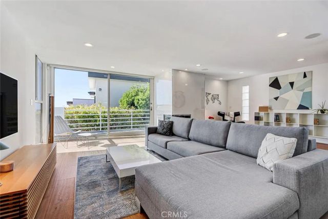 1633 Prospect, Hermosa Beach, CA 90254