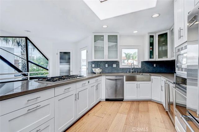 1633 Prospect, Hermosa Beach, CA 90254