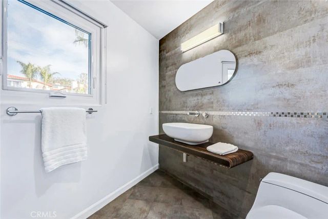 1633 Prospect, Hermosa Beach, CA 90254