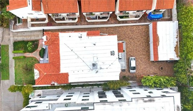 867 S Lucerne Boulevard, Los Angeles, CA 90005