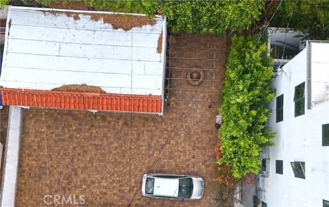 867 S Lucerne Boulevard, Los Angeles, CA 90005