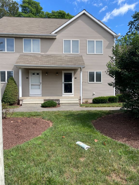 28 Sunrise Circle 28, Newington, CT 06111