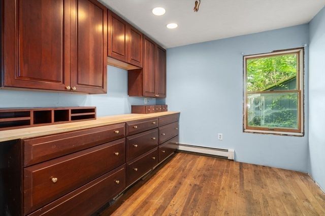 10 Willard St, Wayland, MA 01778