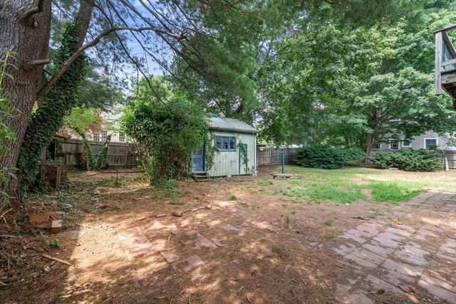10 Willard St, Wayland, MA 01778