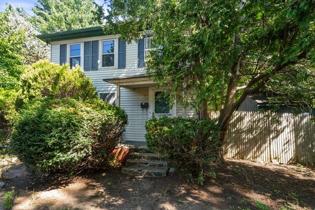 10 Willard St, Wayland, MA 01778