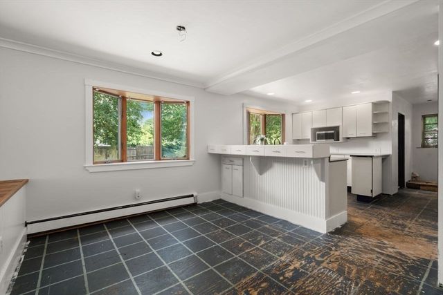 10 Willard St, Wayland, MA 01778