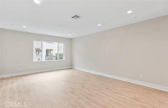 101 Kimberwick Court, Burbank, CA 91506