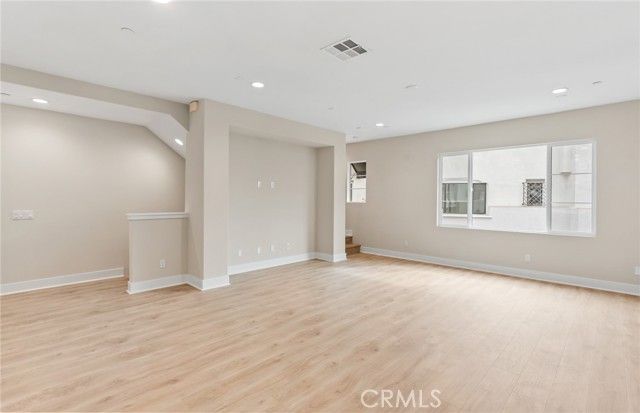 101 Kimberwick Court, Burbank, CA 91506