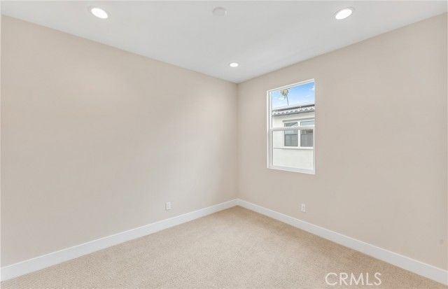 101 Kimberwick Court, Burbank, CA 91506