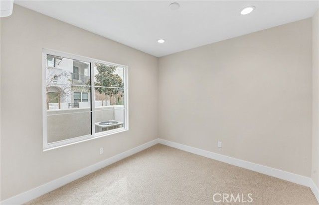 101 Kimberwick Court, Burbank, CA 91506