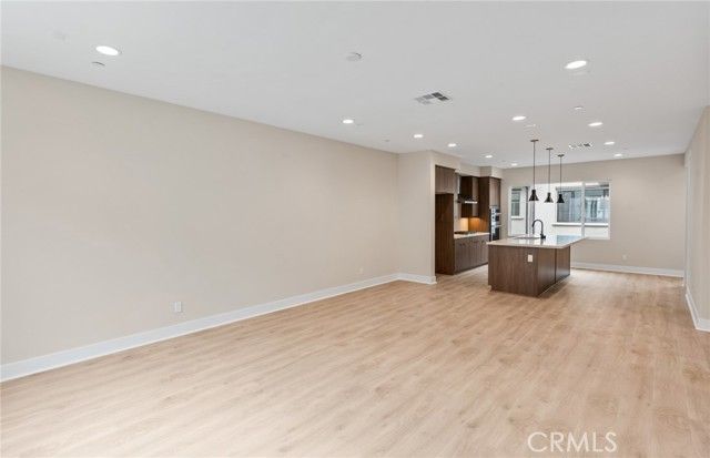 101 Kimberwick Court, Burbank, CA 91506