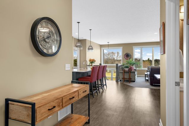 11136 6th Street Circle N, Lake Elmo, MN 55042