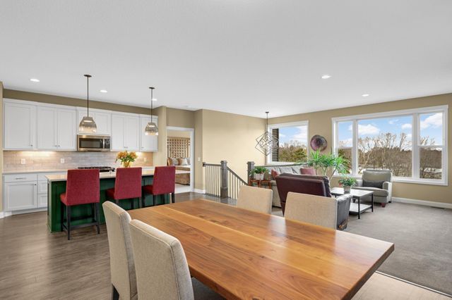 11136 6th Street Circle N, Lake Elmo, MN 55042